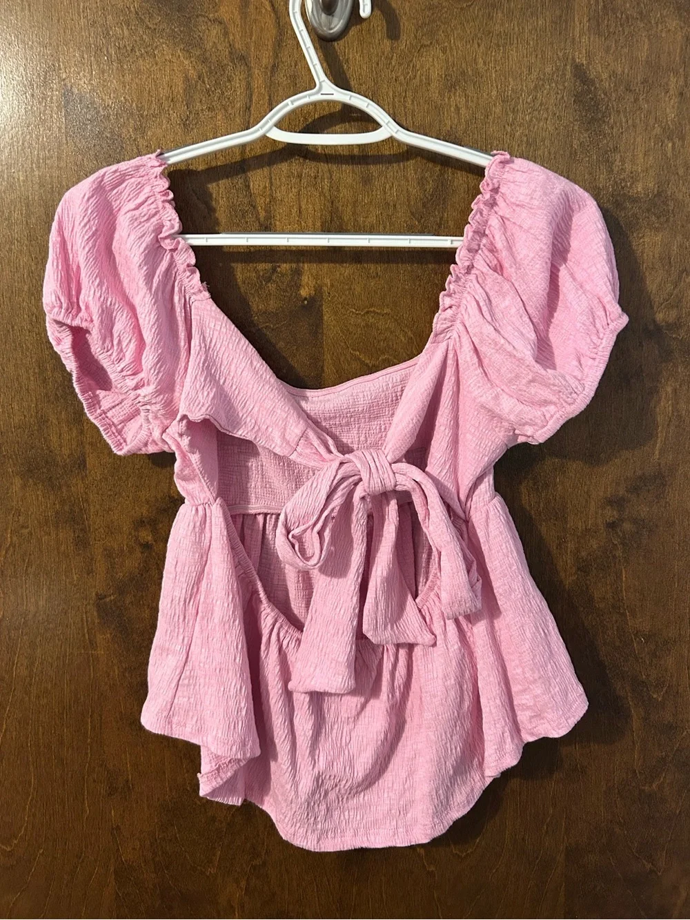 NWT Altar'd State Pink Puff-Sleeve Peplum Top - Picture 2 of 4